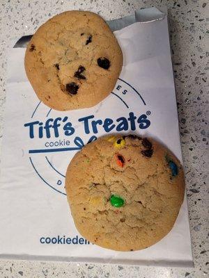 Chocolate Chip Cookie  + M&Ms Cookie