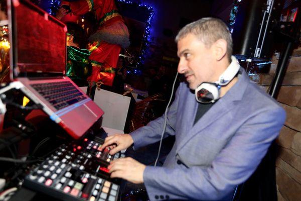 Mylos Ent. founder/Owner DJ Sava in action (DEC 2016)