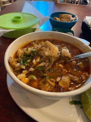 Menudo w pig's feet!