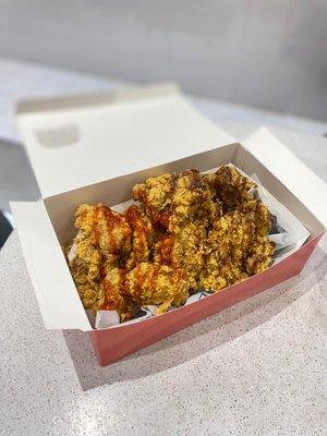 Wings (10pcs) with honey garlic and sweet chili sauces