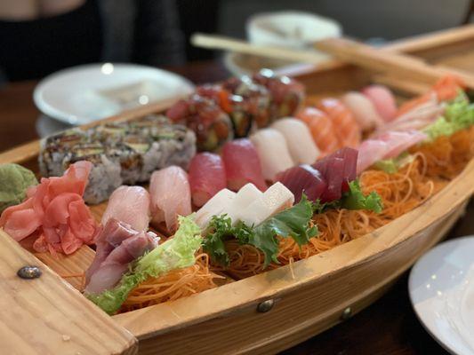 Sushi and Sashimi Boat for 2