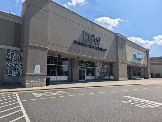 DSW Designer Shoe Warehouse, Charlotte