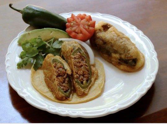 Jalapeños rellenos de picadillo Orden para llevar ( solo jalapeños)