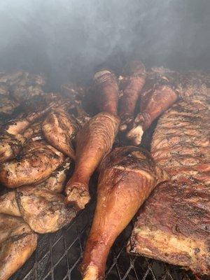 Turkey legs w/ ribs &chicken