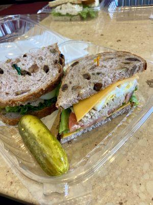 Tuna salad sandwich