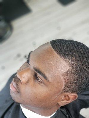 Wave cut with a shape line up