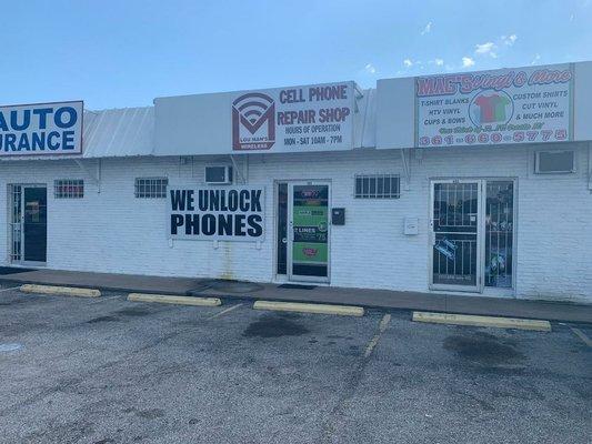 Lou Man's Wireless Cell Phone Repair Shop