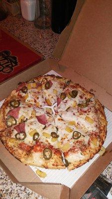 :/   HEY PIZZA HUT, I PAID EXTRA FOR A 3RD TOPPING, WHERE IS THE REST OF MY HAM!????