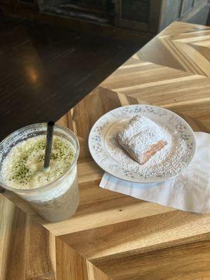 Dirty honey matcha and in the mornings you can get a free beignet!