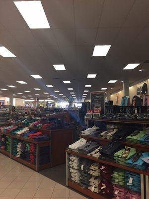 Kohl's -- Northborough Crossing : 7102 Shops Way, Northborough             Interior