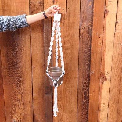 macrame plant hanger