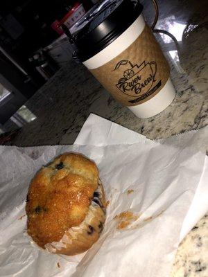 White chocolate latte and blueberry muffin