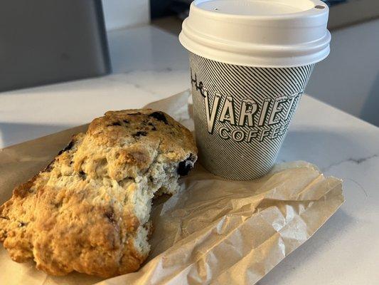 8 Oz latte and blueberry scone