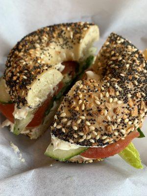 Everything Bagel with plain cream cheese and veggies (lettuce tomatoes cucumber, no onions)