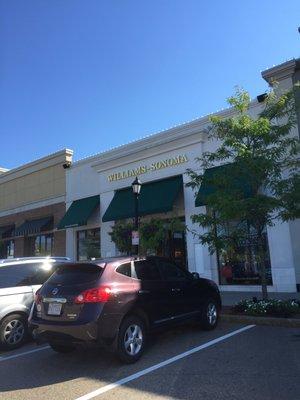 Williams-Sonoma of Hingham -- Derby Street Shoppes : 96 Derby Street, Hingham            Storefront