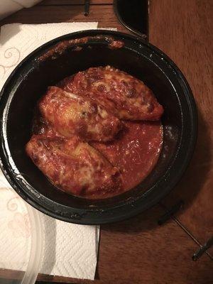 3 stuffed shells, mediocre in taste yet expensive in price.