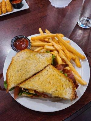 Chicken club sandwich