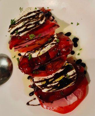 Fresh mozzarella with tomatoes and roasted red peppers