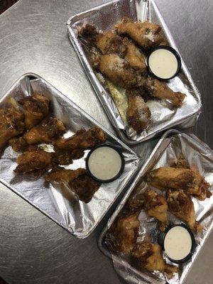 Wings!    7 flavors!