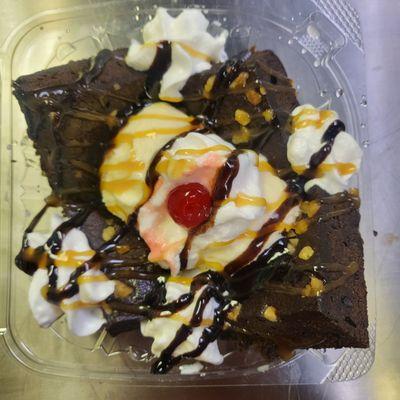 Brownie whit ice cream