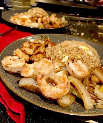 Geisha special (shrimp, teriyaki chicken and fried rice)