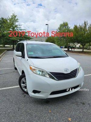 2019 Toyota Sienna driven by Sam