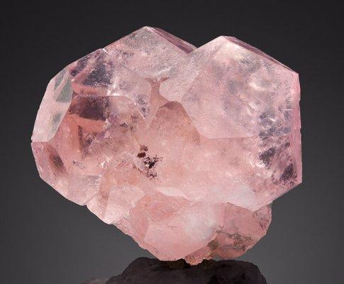 A fine morganite oceanview mine Pala ca Jeff Swanger collection