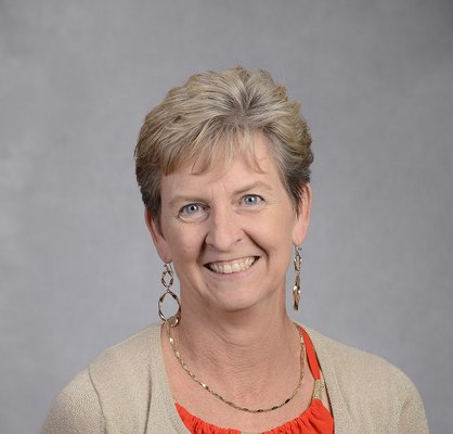 Photo of Lynette F.