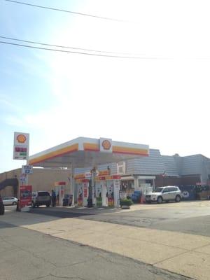 Stoughton Shell -- 825 Washington Street / Route 138, Stoughton            Station & Sign