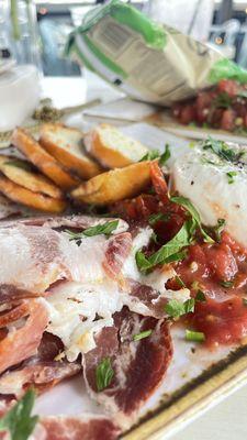 Burrata Plate coppa, grilled bread, tomato chutney, truffle oil