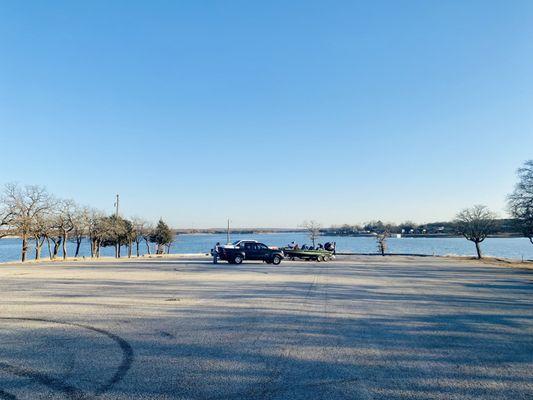 Lots of parking available near the boat ramp.