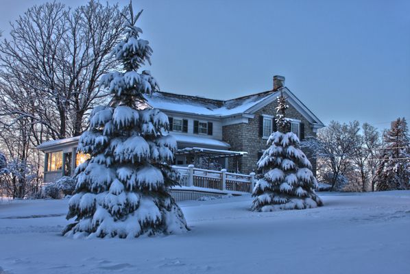 Winter at Old Falls Village park