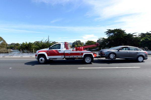 Expert Towing, Roadside Assistance & Auto Locksmith Services in Richmond, CA