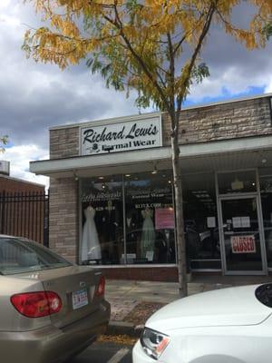 Richard Lewis Formal Wear of Canton -- 626 Washington Street, Canton         Storefront