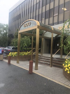 Entrance to  the Scarsdale Medical Group on Mamaroneck Avenue in Harrison