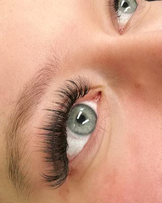 CLASSIC EYELASH EXTENSION