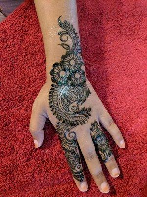 Small design henna