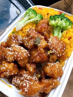 Sesame chicken with pork fried rice! Very good and fresh!