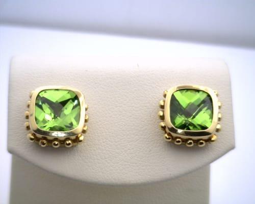 Peridot and yellow gold earrings