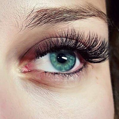 Volume lashes