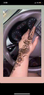 Henna tattoo