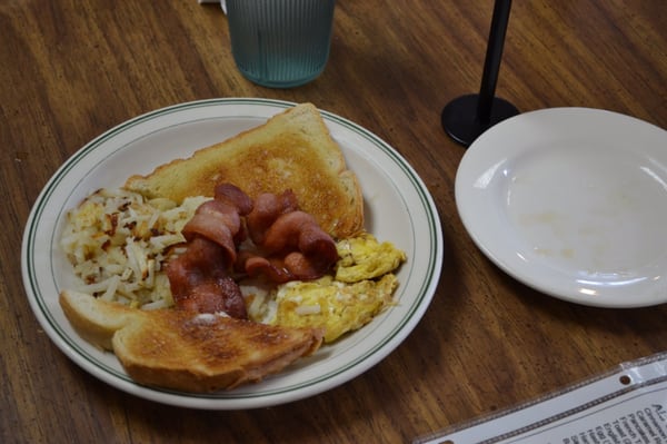 Yummy. The bacon is to die for and the toast was amazing.