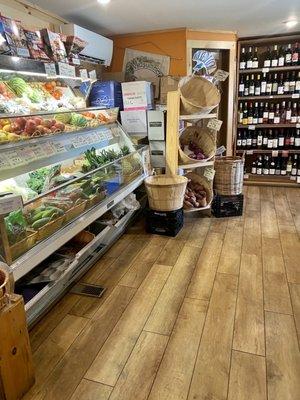 Wines, cheeses and fresh, local produce!