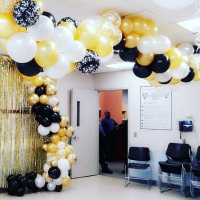 We love to decorate your next office event.  Sweetcindycreations@gmail.com