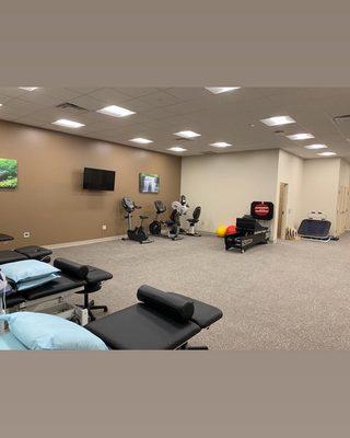 Feel your best with our certified physical therapists who create a treatment plan customized to meet your unique needs.