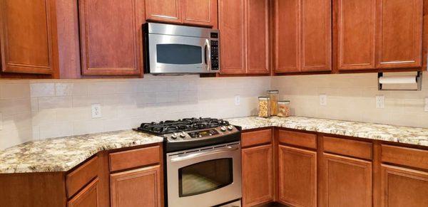 New kitchen backsplash