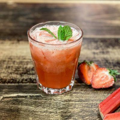 Strawberry rhubarb lemonade