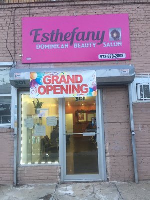 Esthefany Dominican Beauty Salon