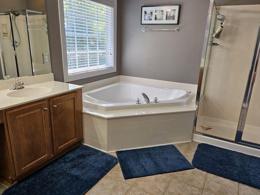 Bathroom after being cleaned and put back together!