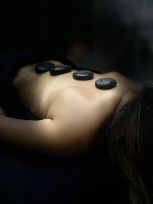 Hot stones massage